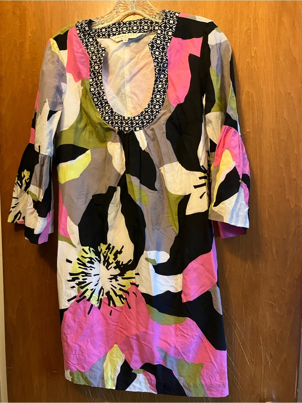Trina Turk Size 4 Colorful Dress 3/4 Bell Sleeves